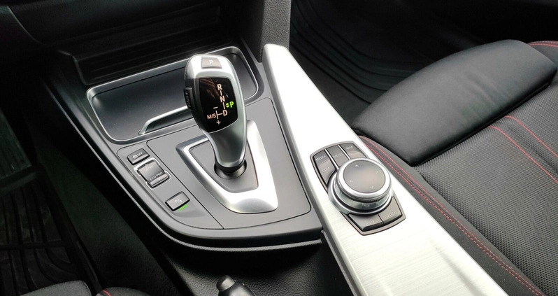 BMW Seria 3 cena 72900 przebieg: 247862, rok produkcji 2018 z Żychlin małe 497